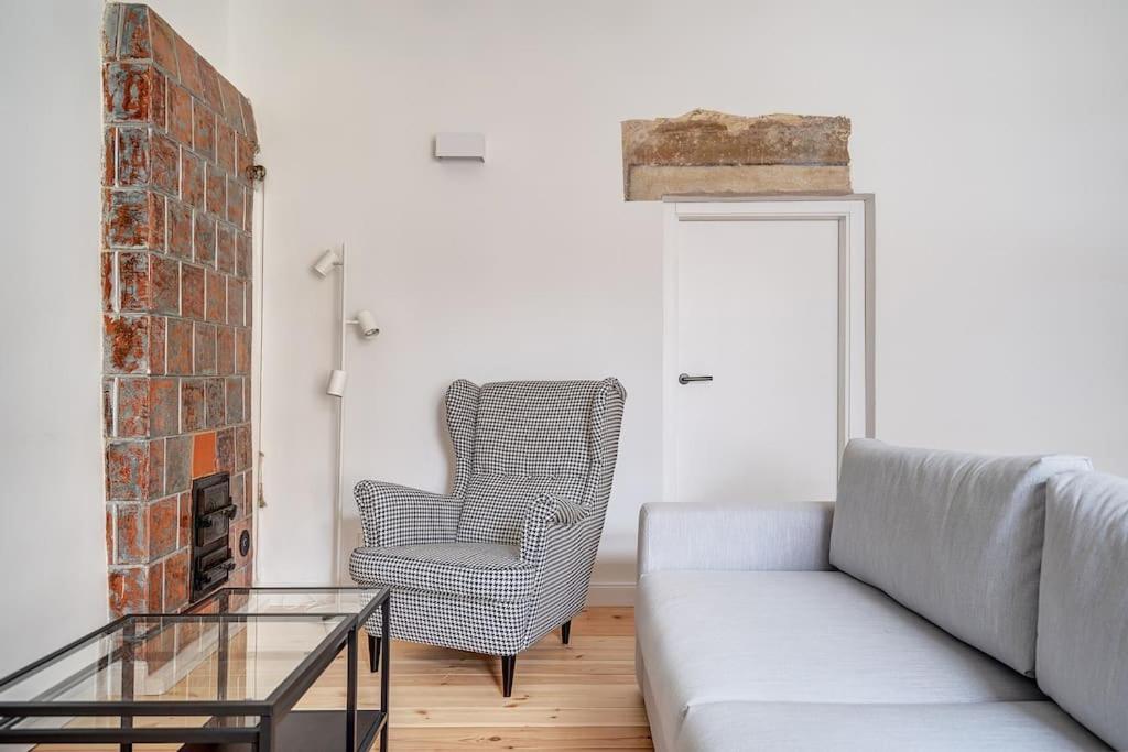 Spacious 2-Bedroom Flat In Old Town By Urban Rent Вильнюс Экстерьер фото