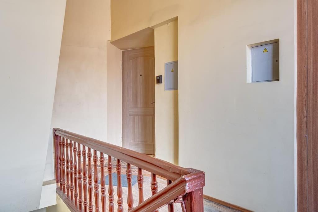 Spacious 2-Bedroom Flat In Old Town By Urban Rent Вильнюс Экстерьер фото